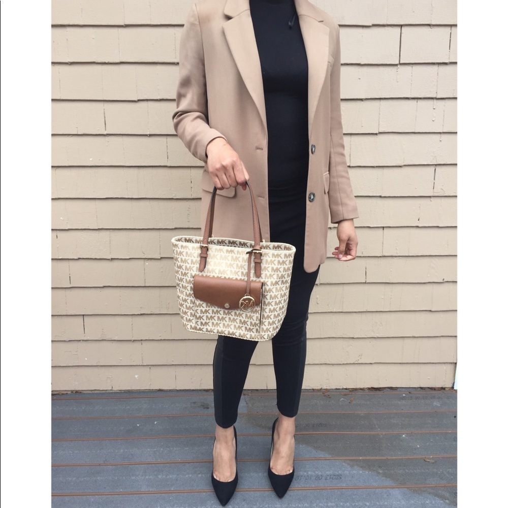 Michael kors medium tote